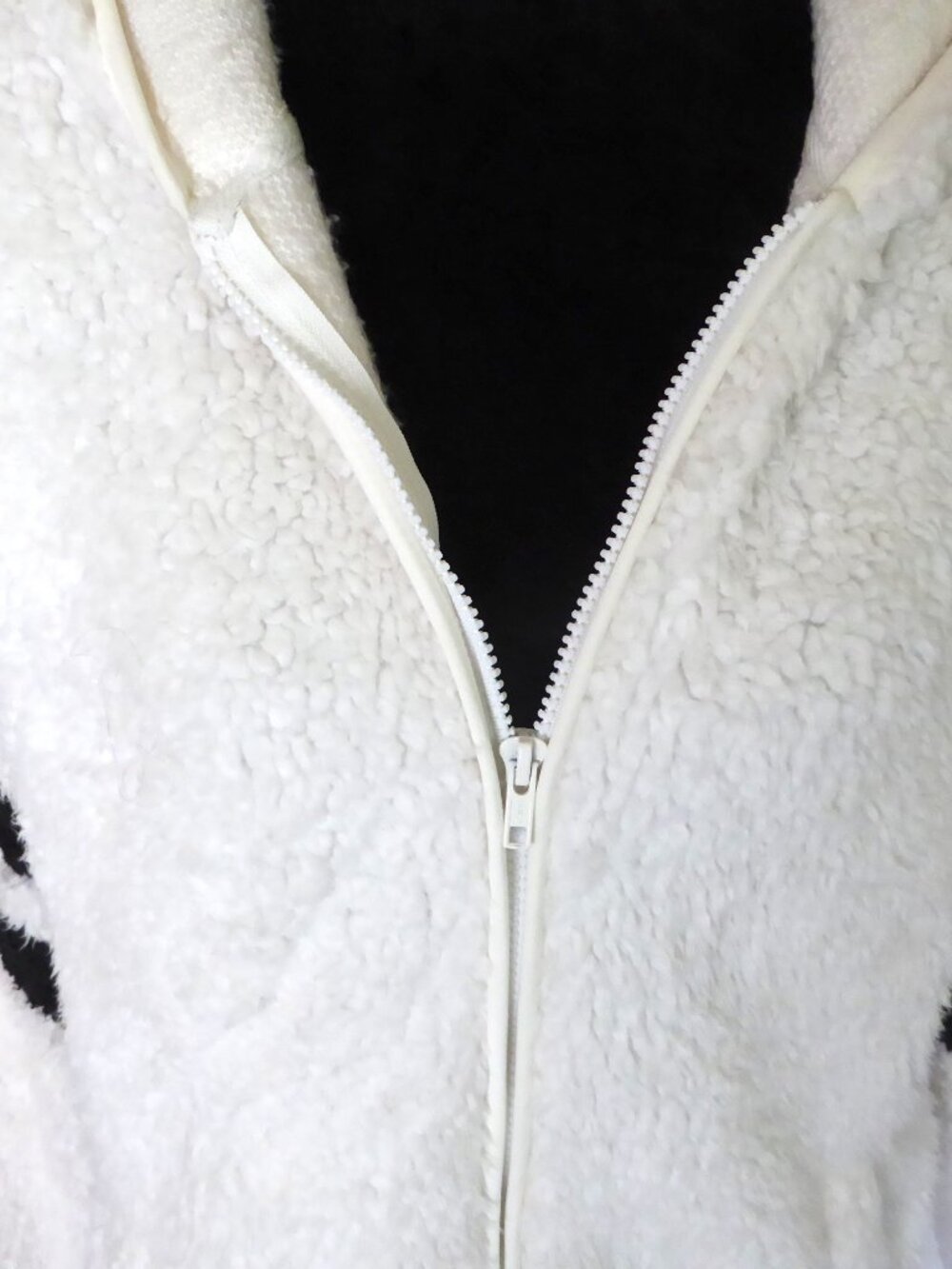 AMERICAN SO SOFTEST SHERPA LONG SLEEVE HOODED FULL ZIP JACKET WHITE BLACK LARGE - Picture 3 of 15